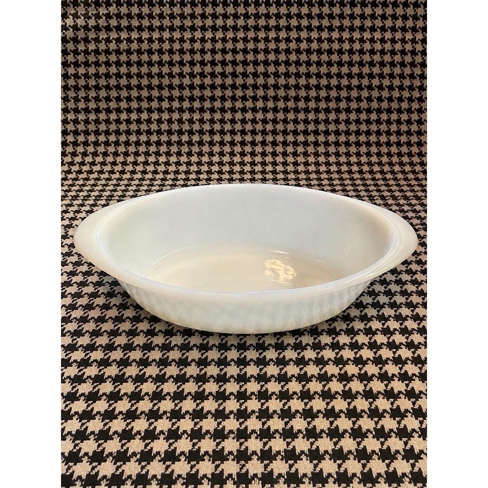 VTG Glasbake‎ Casserole White Milk Glass Oval Baking Dish J235 1 Qt USA Made
